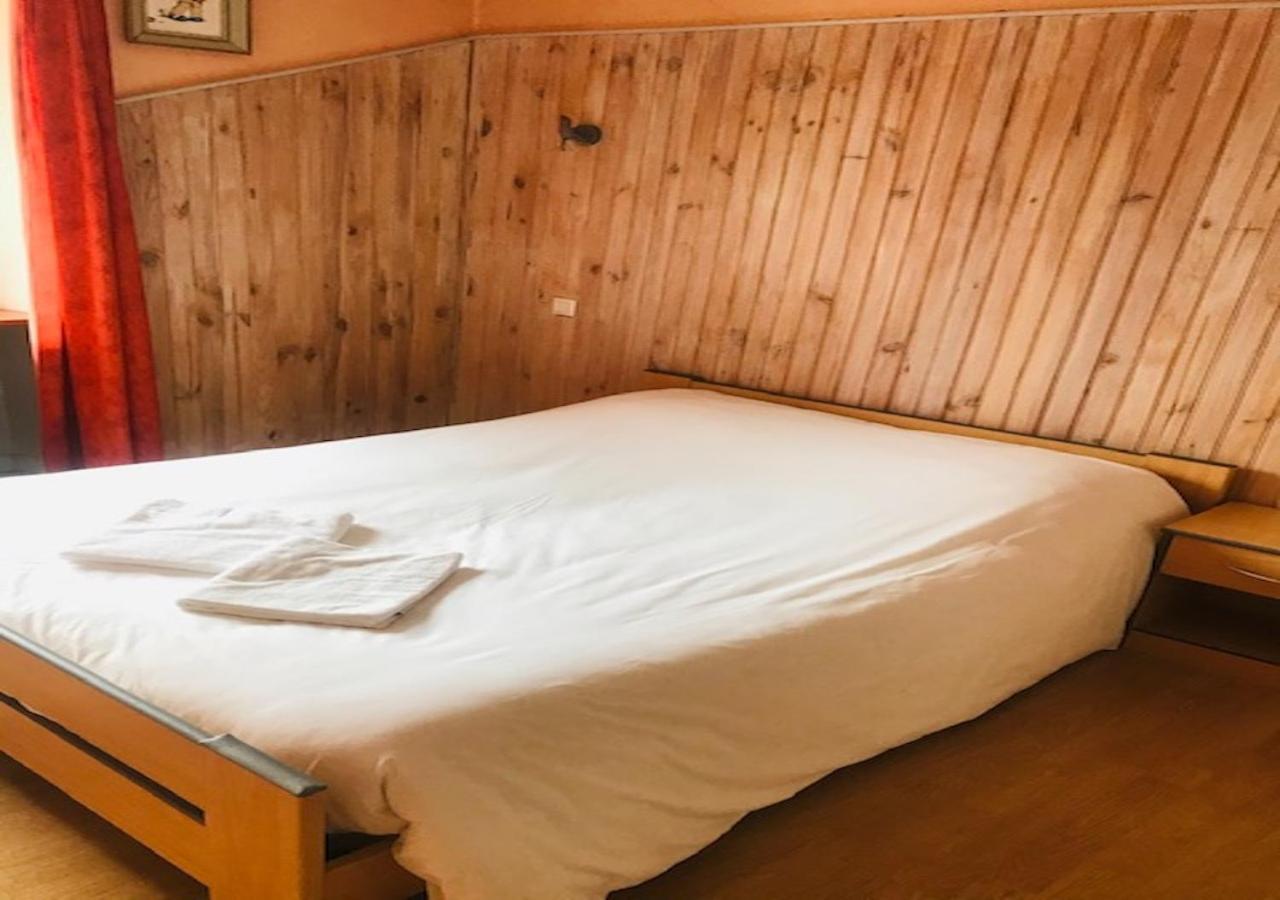 Hotel Des Cevennes Mezilhac Ngoại thất bức ảnh